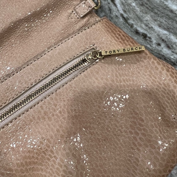 Authentic Tan Tory Burch bag with dust bag. Tan Snake skin - Picture 3 of 6